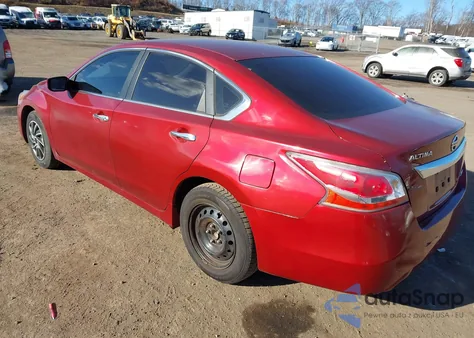 2013 Nissan Altima 2.5 S from USA, damaged, VIN 1N4AL3AP5DN453179